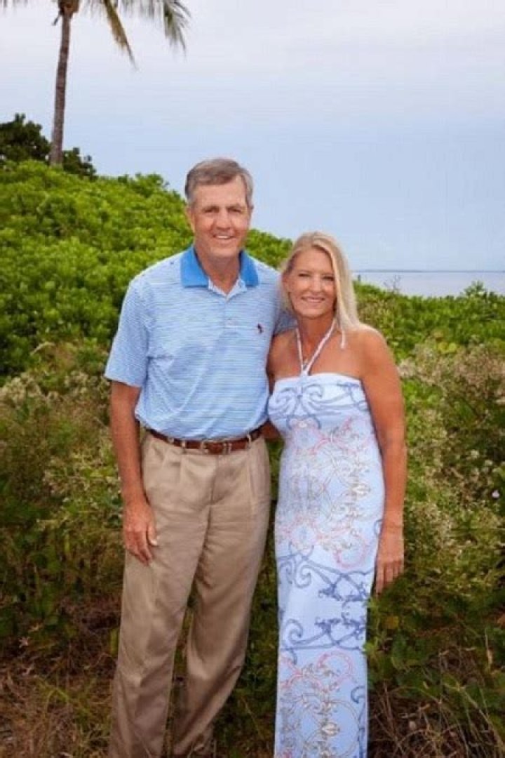 Brit Hume Wife
