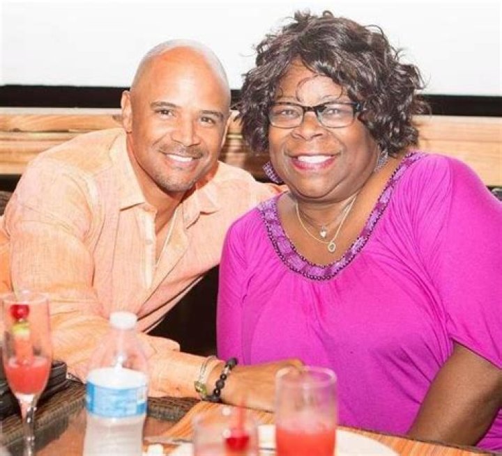 Dondre Whitfield Bio, Wiki, Age, Height, Net Worth, Career, Parents, Family