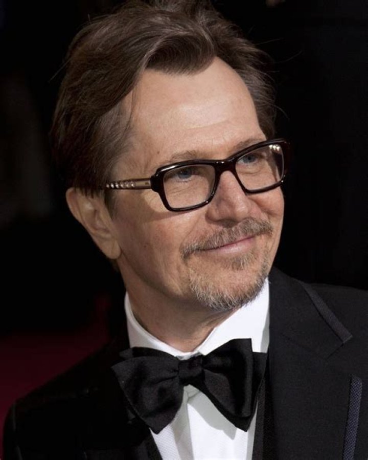 Gary Oldman Height, Weight, Body Measurements, Shoe Size