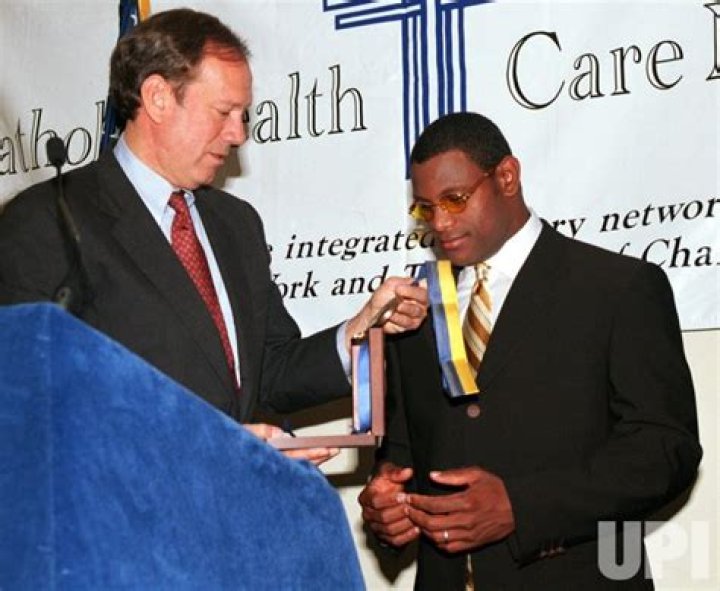 Governor Gerorg Pataki presented Sammy Sosa with the State's Highest award, the Jackie Robinson Empi