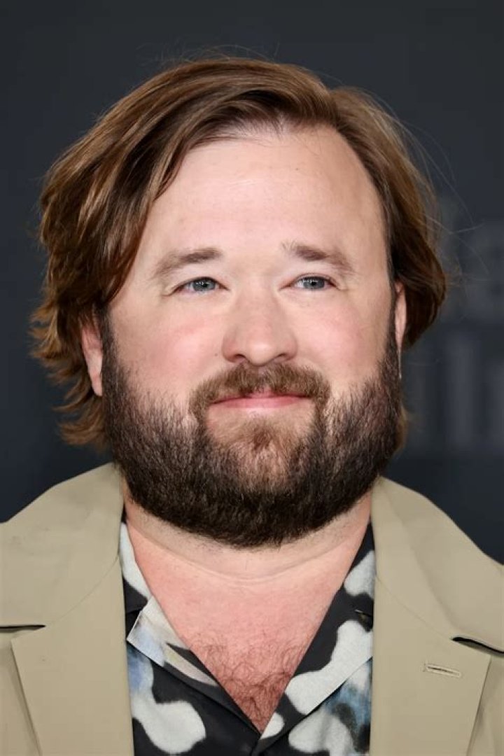 Haley Joel Osment Is Living a Private Life; Know About His Personal Relationships and Net Worth
