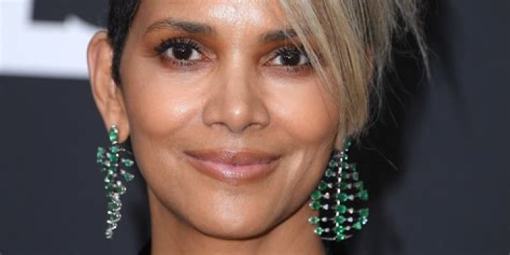 Halle Berry Height, Weight, Measurements, Bra Size, Shoe Size