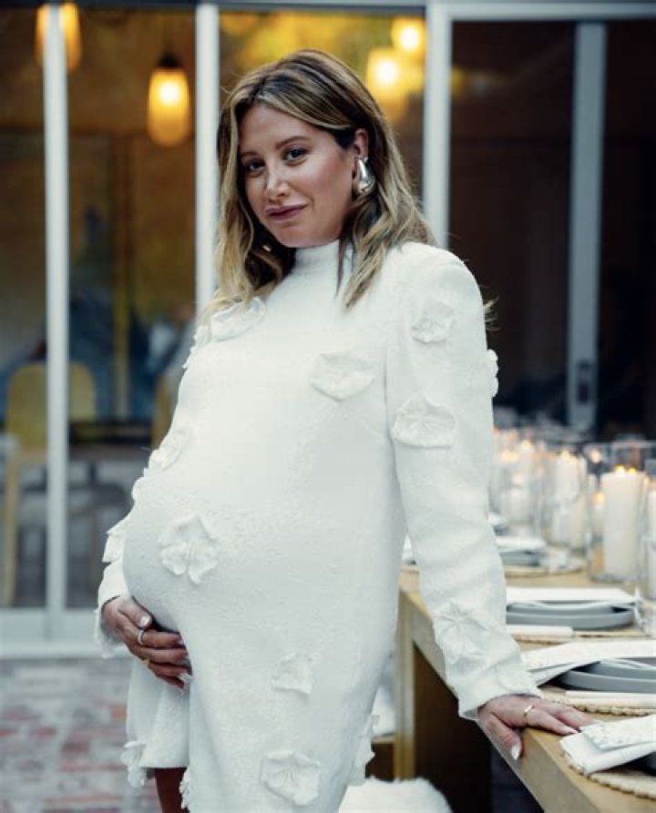 Is Ashley Tisdale Pregnant? Is She Expecting Baby? Who is Ashley Tisdale? - SarkariResult
