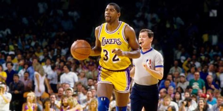 Is Magic Johnson's Height an Advantage in His Legendary Basketball Career? - SarkariResult