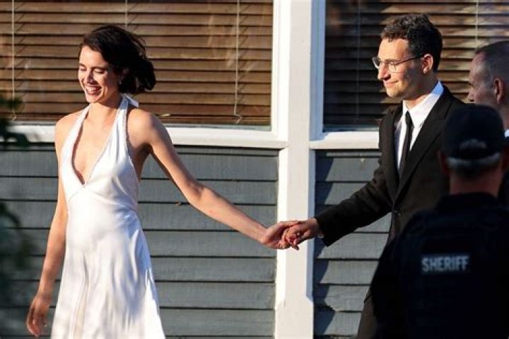 Jack Antonoff married 2017:wife,girlfriend,divorce,songs & net worth in wiki