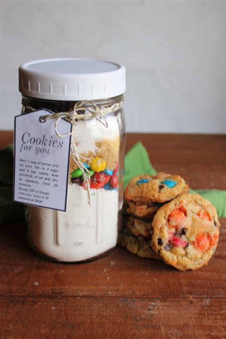 M&M Cookie Mix in a Jar - Fill a jar with pre-measured ingredients for M&M cookies to give as a gift.