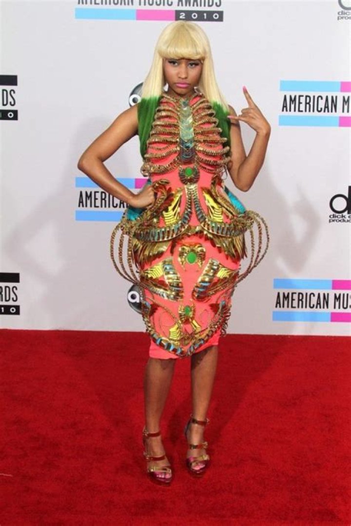 Nicki Minaj’s Biography, Height, Weight, Dating History, Body Measurements, Net Worth & More