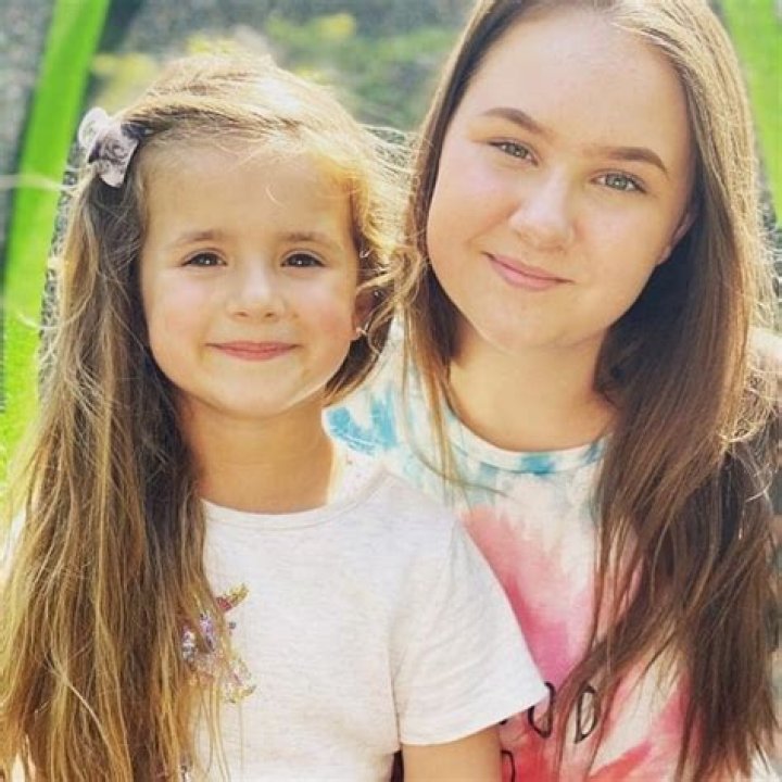 Ruby Rube with her sister