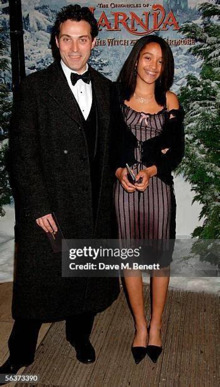 Rufus Sewell and Amy Gardner