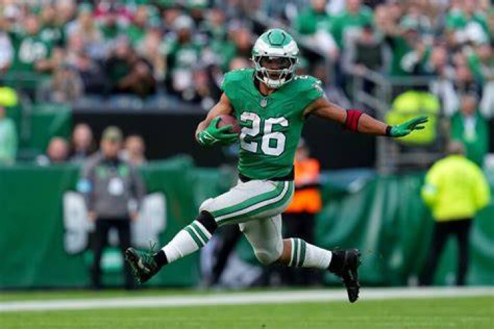 Saquon Barkley's Career Milestones: How Many Yards Has He Achieved to Date? - SarkariResult