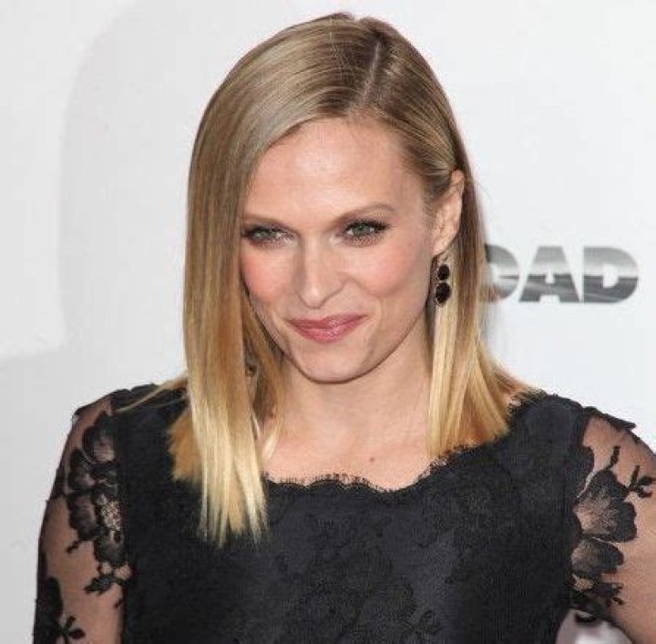 Vinessa Shaw Height, Weight, Measurements, Bra Size, Shoe Size