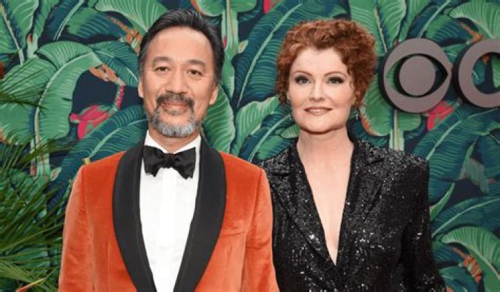 What is Rebecca Wisocky' Net Worth? Also, Find About Her Married Life