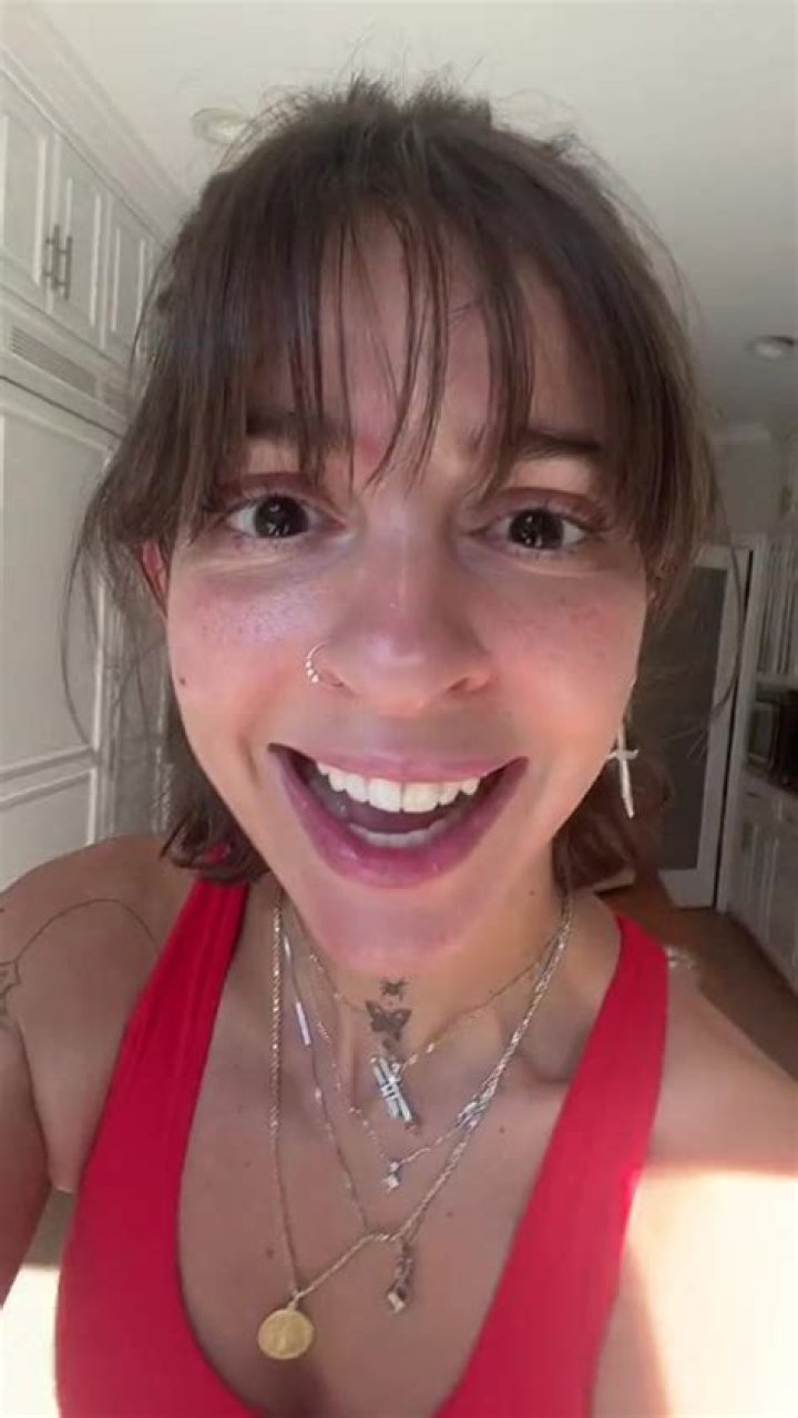 Who Is Gabbie Hanna? Meet The Controversial Tiktok Star - SarkariResult